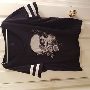 Torrid Skull Tshirt size 4